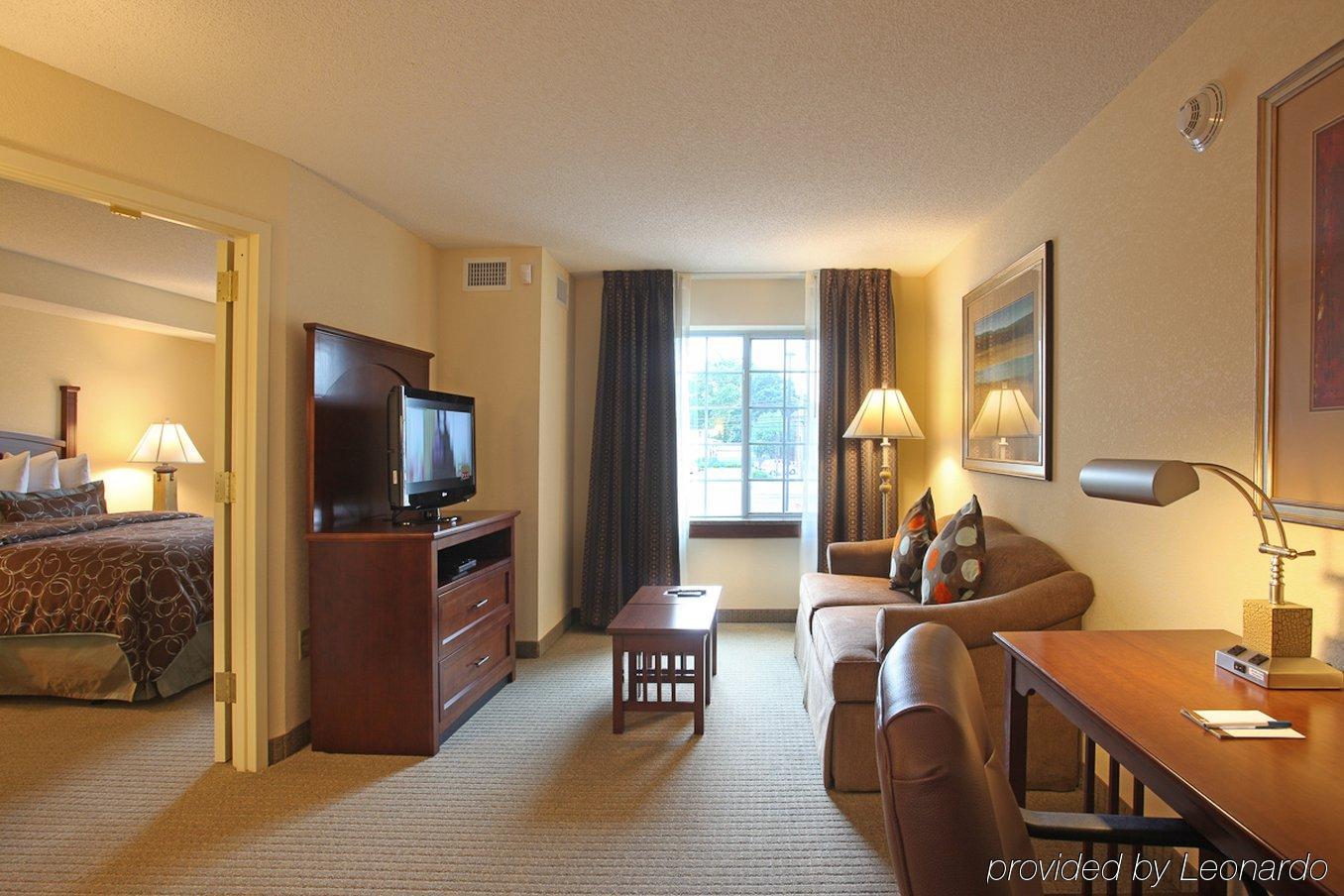 Staybridge Suites North Brunswick, An Ihg Hotel Room photo